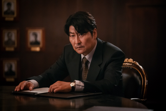 디즈니+ 16부작 ‘삼식이 삼촌’에서 처음 OTT 드라마에 출연한 배우 송강호. 디즈니+ 제공