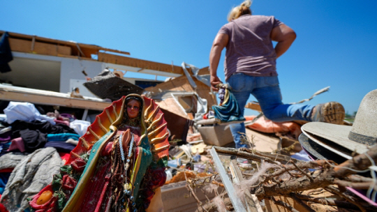 토네이도가 휩쓸고 간 텍사스 밸류 뷰 지역.AP 연합뉴스