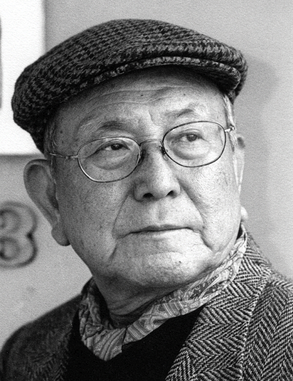 성춘복 시인의 생전 모습. 한국문협 자료사진