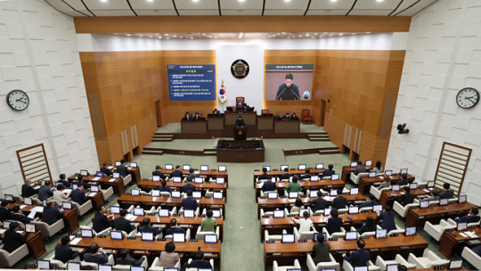 지난 5월 3일 오후 서울 중구 서울시의회에서 제323회 임시회 제4차 본회의가 열리고 있다. 뉴시스