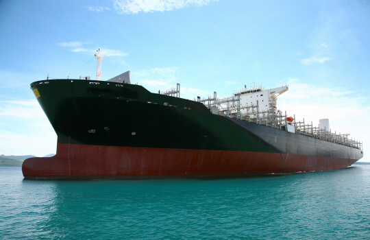 HJ중공업 컨테이너선. HJ중공업 제공