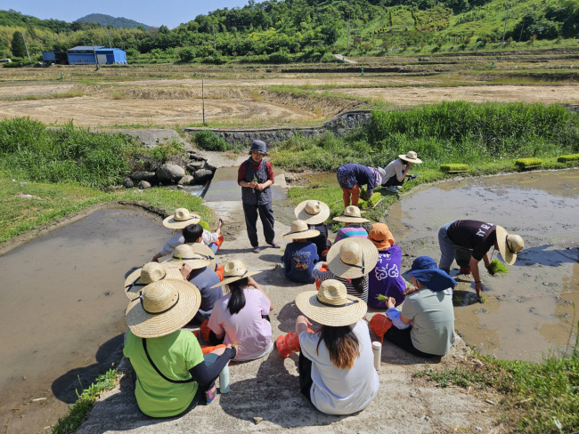 놀다, 일하다, 쉬다 가세요… 지역에 활력 남기니까요[지역소멸 극복 현장을 가다]