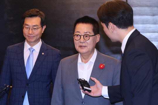 박지원 더불어민주당 의원. 뉴시스