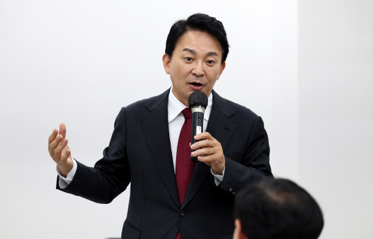 원희룡 국민의힘 당 대표 후보가 지난 3일 대구 동구갑 최은석 의원 사무실에서 열린 당원 간담회에서 발언하고 있다. 뉴시스