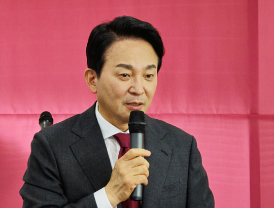 국민의힘 당권주자인 원희룡 후보가 13일 영양·봉화군 당협 간담회에 참석해 발언하고 있다. 원희룡 후보측 제공