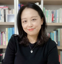 강은주 미술평론가