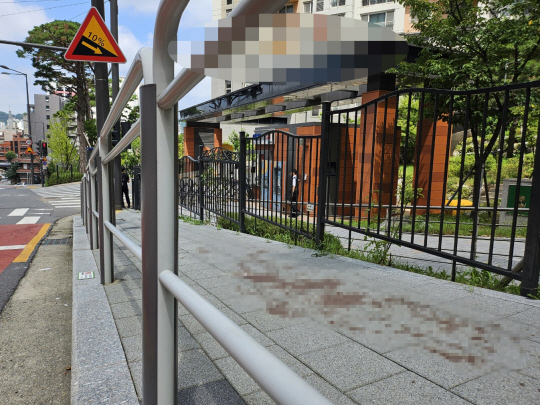 사건이 발생한 은평구 한 아파트 현장 모습. 전수한 기자
