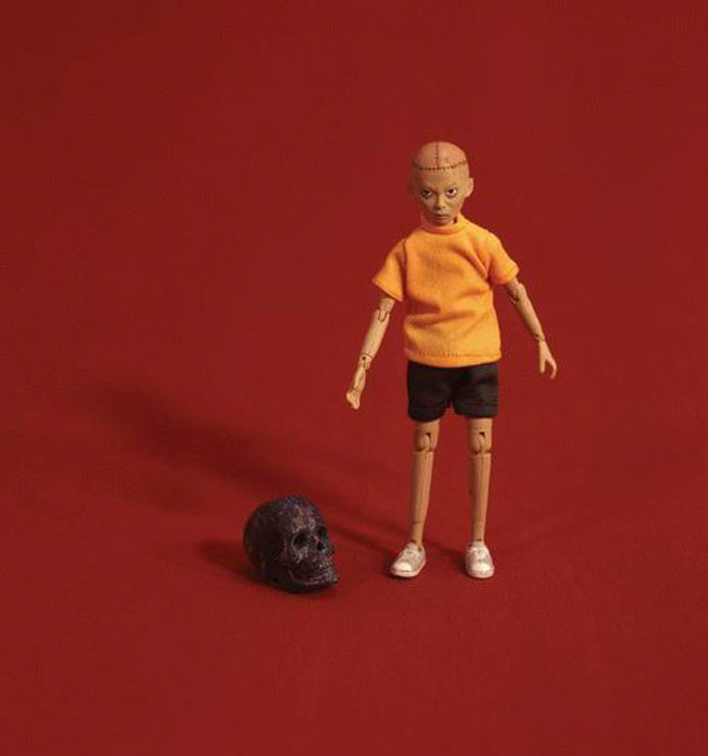 ‘느슨한 충돌’은 삶과 죽음을 한 장의 사진에 담았다. 60×75㎝, 2005.