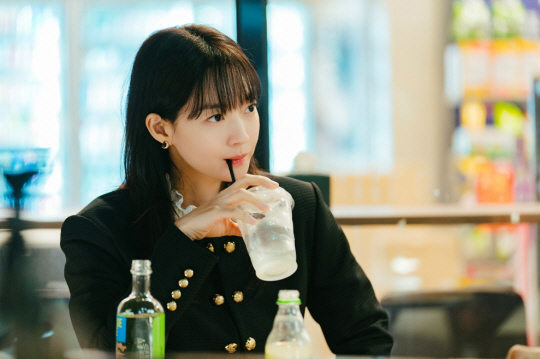 tvN ‘손해 보기 싫어서’의 배우 신민아