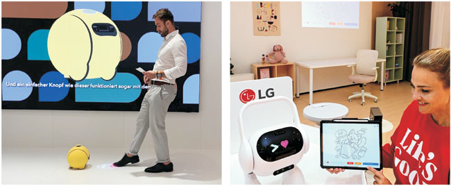 6일 독일 베를린에서 열리는 ‘IFA 2024’ 개막을 앞두고 삼성전자와 LG전자가 각각 인공지능(AI)을 적용한 가전제품을 사전 공개했다. 왼쪽은 삼성전자 부스에서 시연자가 AI 로봇 ‘볼리’의 개인 맞춤형 서비스를 선보이는 모습. 오른쪽은 LG전자 부스에서 이동형 AI 홈 허브(코드명 Q9)를 시연하는 모습. 연합뉴스·LG전자 제공