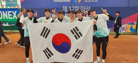 제17회 세계소프트테니스선수권대회 여자단체전 금메달을 획득한 한국대표팀. 대한소프트테니스협회 제공