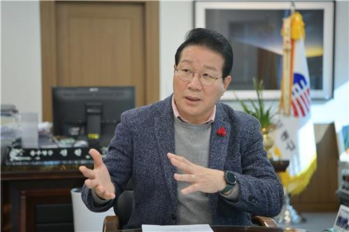김진홍 부산 동구청장. 부산 동구청 제공
