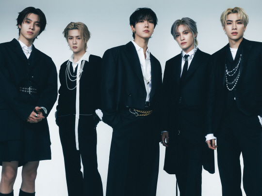 WayV 일본 첫 미니앨범 The Highest