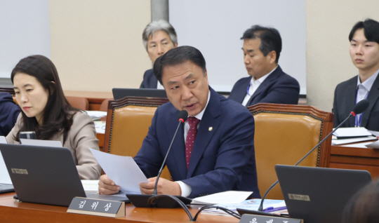 김위상(오른쪽) 국민의힘 국회의원. 김위상 의원 제공