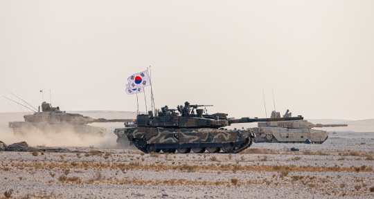 카타르 사막서 K9·K2 불뿜다"…육군 전차·포병부대 해외연합훈련 | 문화일보