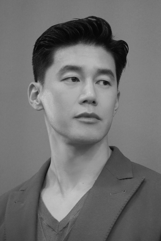 배우 김무열