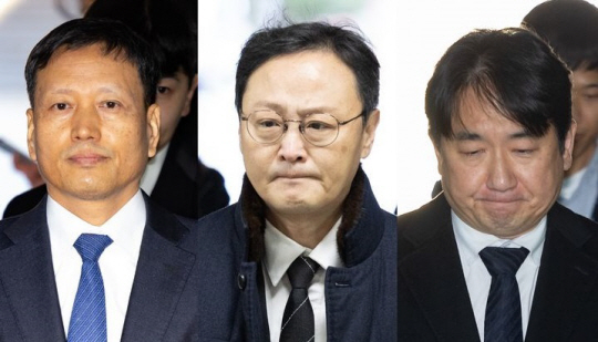 티메프 대규모 미정산 사태를 초래한 혐의를 받는 구영배(왼쪽부터) 큐텐그룹 대표와 류광진 티몬 대표, 류화현 위메프 대표가 18일 서울 서초구 서울중앙지방법원에서 열린 구속 전 피의자 심문(영장실질심사)에 출석하고 있다. 뉴시스