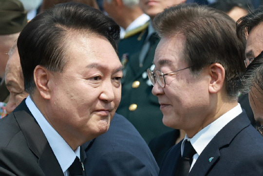대통령실 사진기자단, 뉴시스