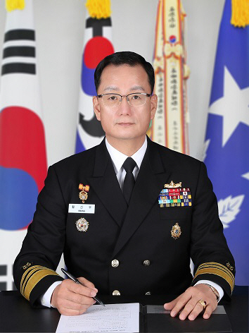 해군 작전사령관에 임명된 황선우 중장. 국방부 제공