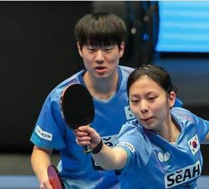 오준성(왼쪽)과 박가현. ITTF 홈페이지 캡처