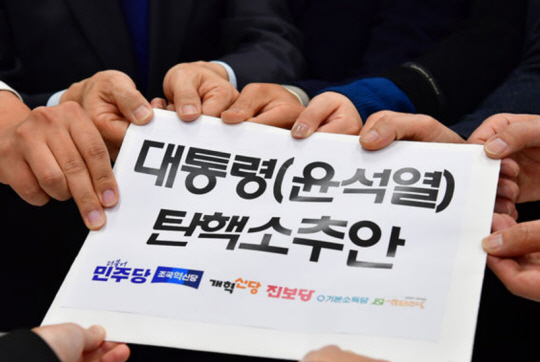 뉴시스