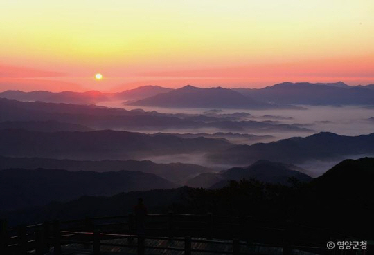 경북문화관광공사가 ‘겨울밤이 더 아름다운 경북’으로 선정한 영양  일월산 야경. 영양군청 제공