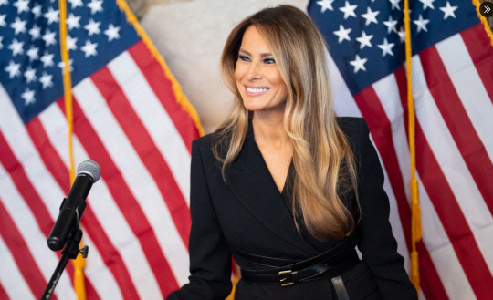 멜라니아 트럼프. 멜라니아 X 캡처