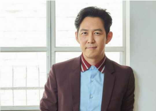 배우 이정재