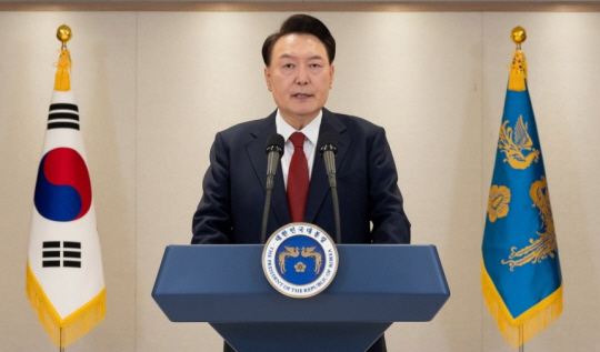 윤석열 대통령이 12일 대통령실에서 대국민 담화를 발표하고 있다. 대통령실 제공