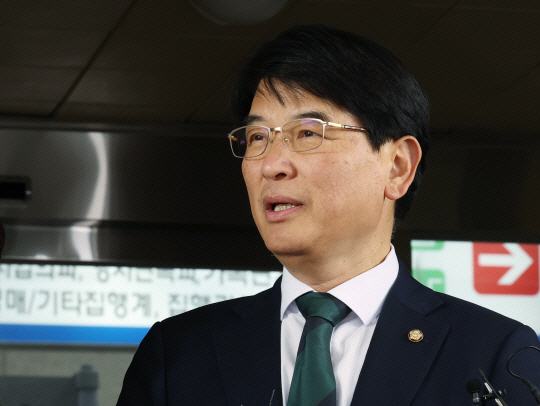 뉴시스