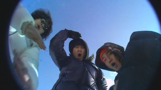 배우 정우와 유브이(UV)