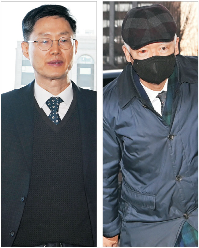 윤석열 대통령 탄핵심판의 첫 변론준비기일인 27일 문형배(왼쪽 사진) 헌법재판소 소장 권한대행과 주심을 맡은 정형식 재판관이 서울 종로구 헌법재판소로 출근하고 있다.    윤성호 기자