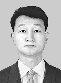 이명웅 변호사, 前 헌법재판소 부장연구관