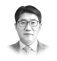 채진원 경희대 공공거버넌스연구소 교수