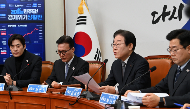 지지율 떨어지는 야당