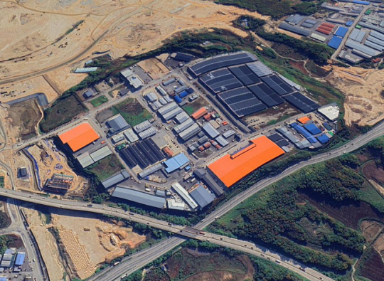 생태면적률 적용 기준을 지키지 않은채 준공된 충북의 한 산업단지 위성사진