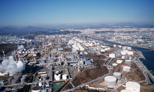 울산석유화학공단 전경. 문화일보 자료사진