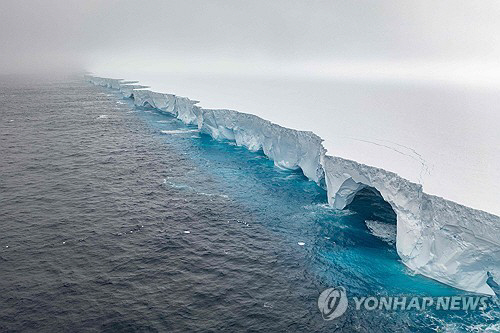 세계에서 가장 큰 빙산인 A-23A의 모습. AFP 연합뉴스