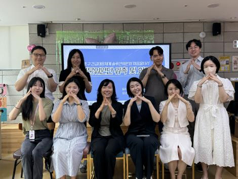 서울 서초구의 ‘솔루션위원회 자문위원단’ 활동사진. 서초구청 제공