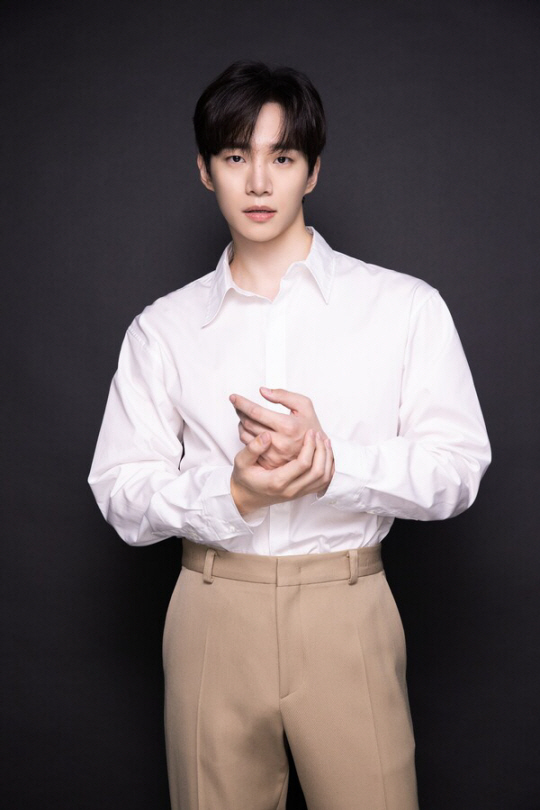 가수 겸 배우 이준호