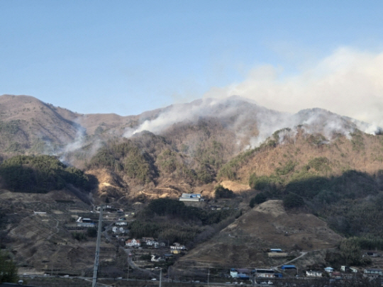 경남 산청군 시천면 산불 현장. 경남소방본부 제공
