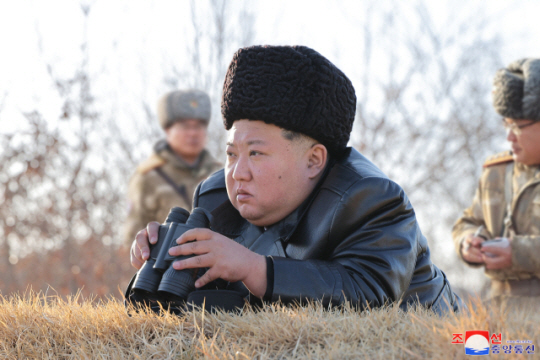 지난달 26일 북한이 서해 해상에서 전략순항미사일 발사훈련을 진행했다고 조선중앙통신이 28일 보도했다. 통신은 김정은 국무위원장이 훈련을 참관했다고 보도했다. 조선중앙통신 연합뉴스