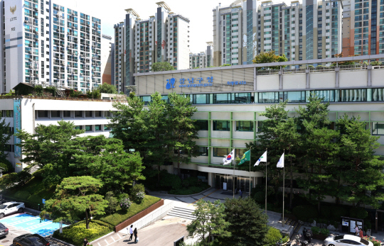 서울 강남구청사 전경. 강남구청 제공