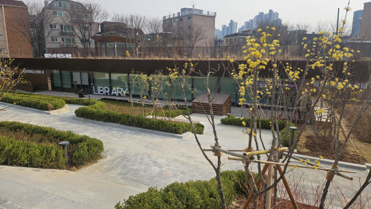 새롭게 조성된 서울 금천구 금빛공원 모습. 금천구청 제공