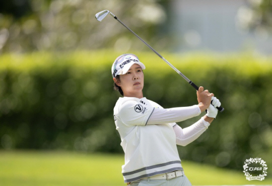 박지영은 26일 서울 송파구 오륜동 올림픽파크텔에서 열린 2025 KLPGA 투어프로 세미나에서 선수분과위원장으로 다시 선출됐다. KLPGA 제공