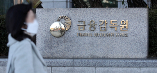 뉴시스
