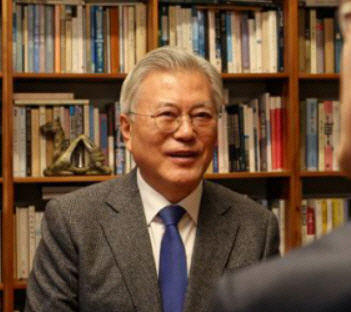 문재인 전 대통령. 더불어민주당 제공