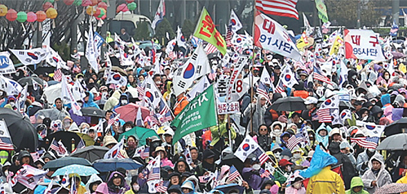 윤석열 탄핵에 궤멸 위기 몰린 보수… 6·3대선에 실낱같은 희망 걸다[허민의 정치카페]