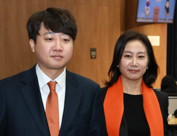 [속보]“이준석, 윤석열과 닮았다” 허은아 탈당하며 출마 선언