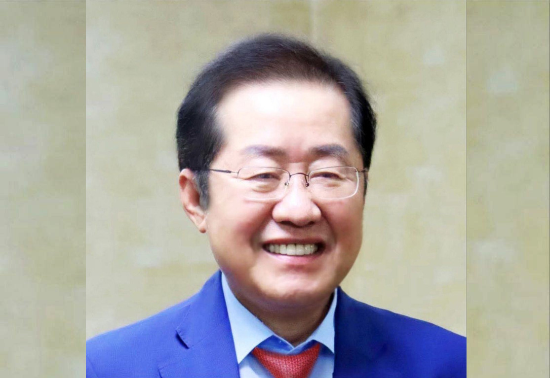 국힘 특사단 하와이온 날, 홍준표 ‘파란넥타이’ 프사 변경…김상욱은 파란넥타이 매고 민주당 입당식